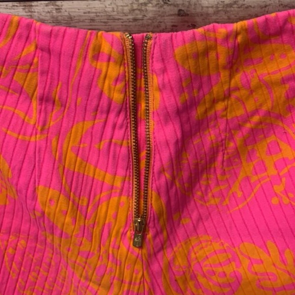 Lilly Pulitzer Pink and Orange Scalloped Ribbed Shorts Size 0 - Picture 9 of 9